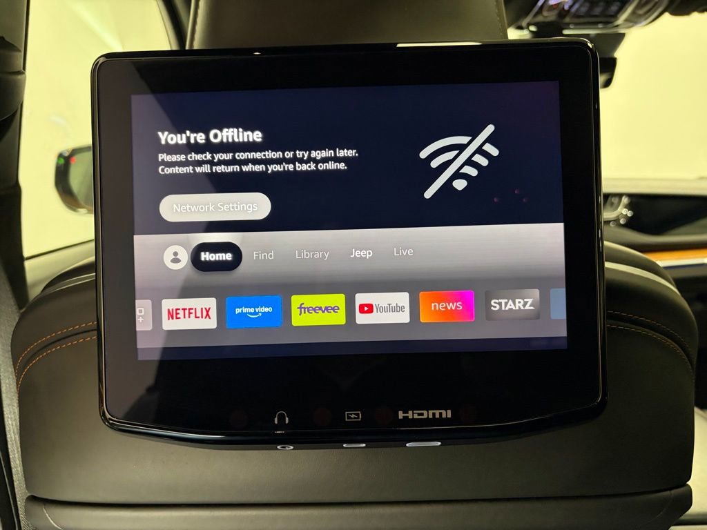 Used 2024 Jeep Grand Cherokee L Summit AWD/4WD image 6