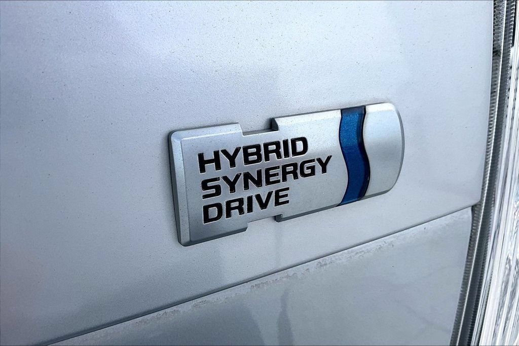 Used 2013 Toyota Prius Three w/ Solar Roof Pkg FWD image 24