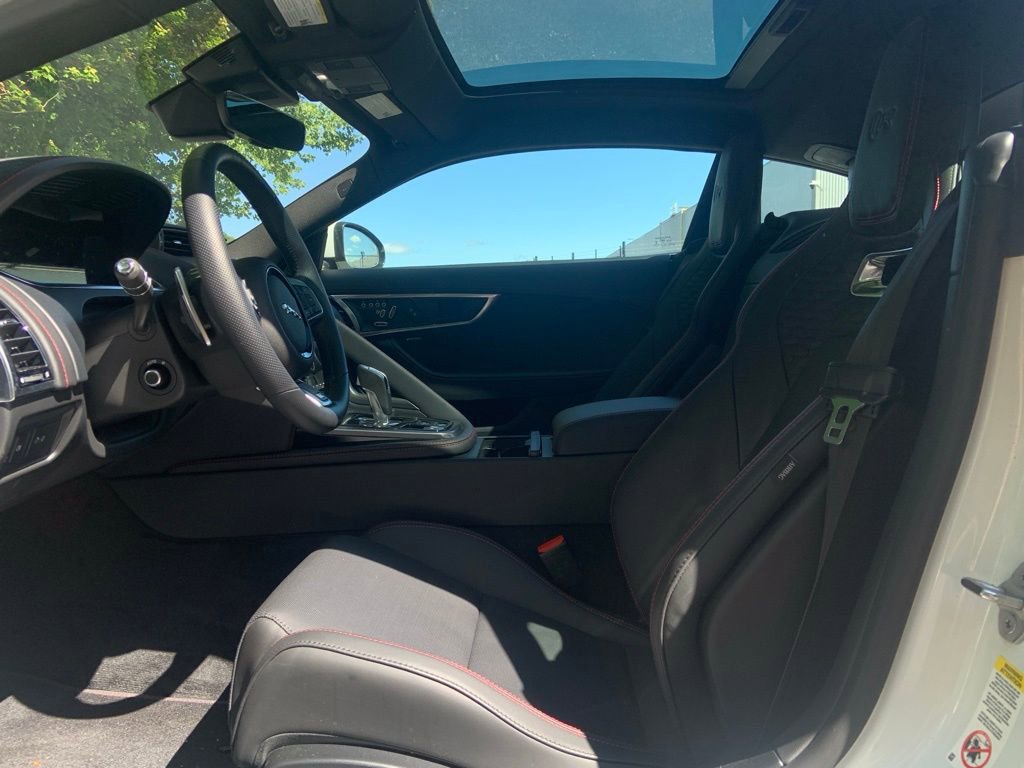 Used 2023 Jaguar F-TYPE R image 28