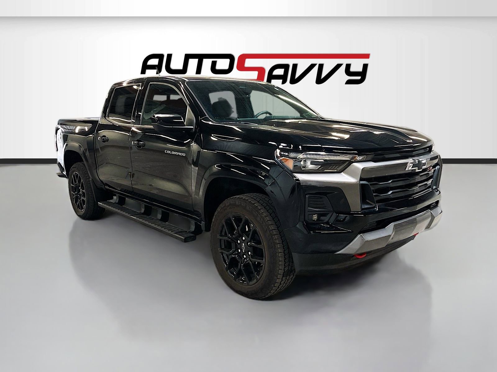 Used 2024 Chevrolet Colorado Z71 w/ LPO, Dark Essentials Package AWD/4WD image 1