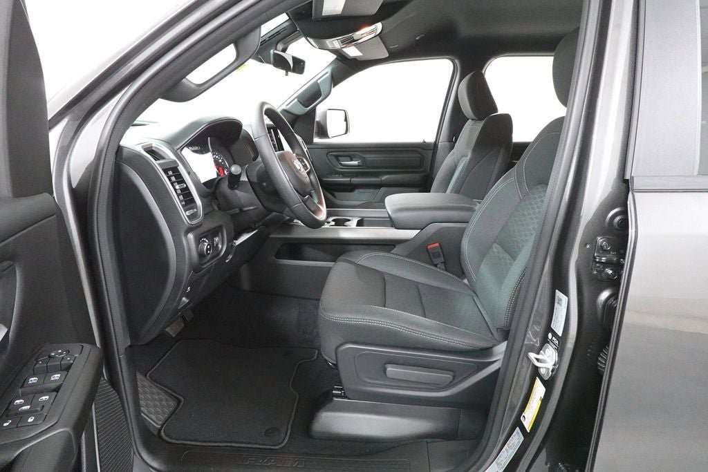 New 2026 RAM 1500 Express AWD/4WD image 21