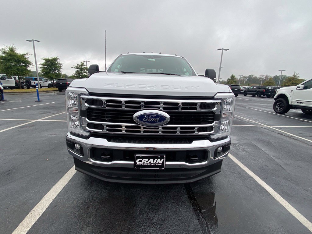 New 2026 Ford F350 XL w/ XL Chrome Package AWD/4WD image 2