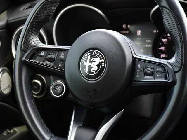 Used 2022 Alfa Romeo Stelvio Ti image 29