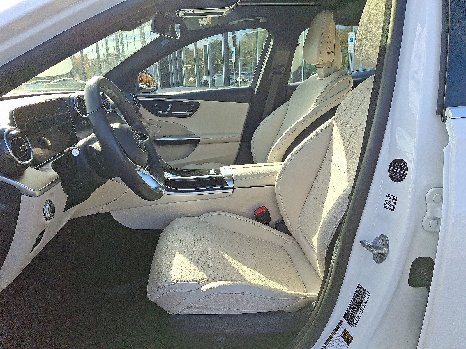 Used 2023 Mercedes-Benz C 300 4MATIC Sedan image 12