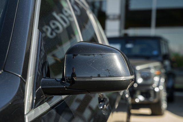 Used 2020 BMW X7 xDrive40i w/ Premium Package image 17