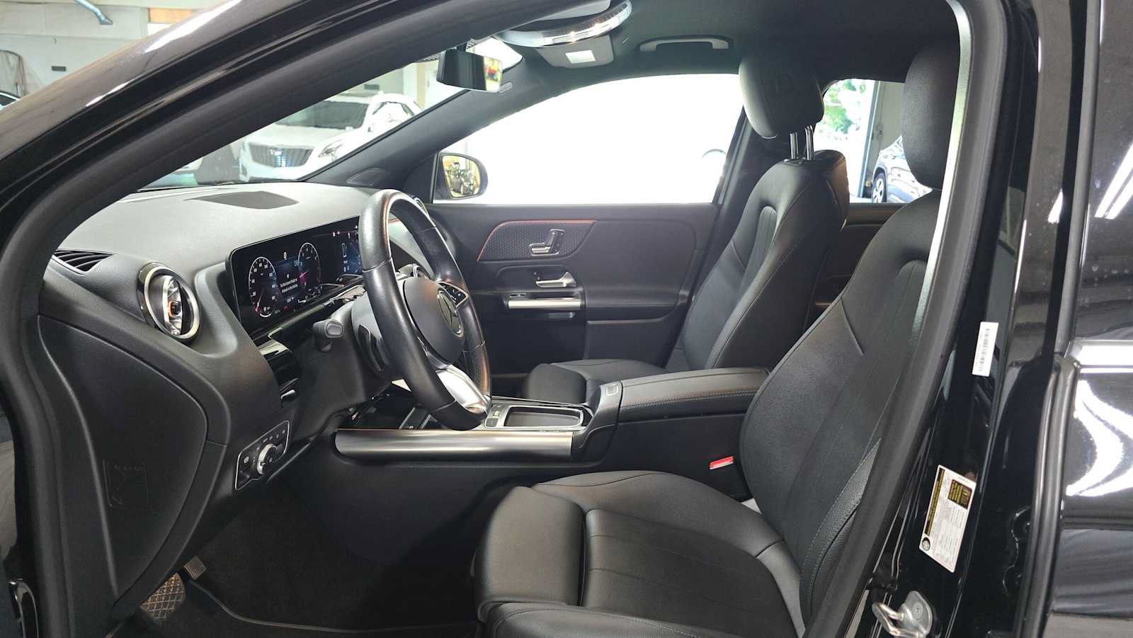 Used 2025 Mercedes-Benz GLA 250 image 51