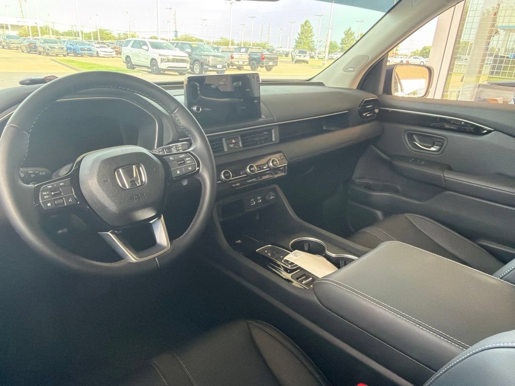 Used 2024 Honda Pilot Touring image 7