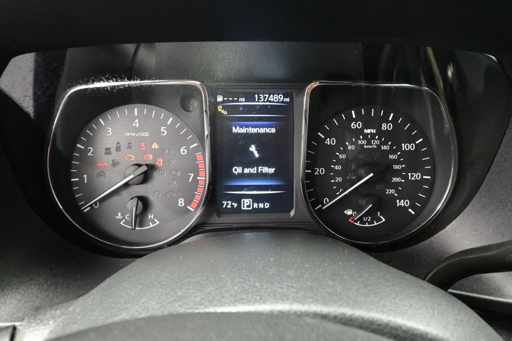 Used 2018 Nissan Titan SV AWD/4WD image 33