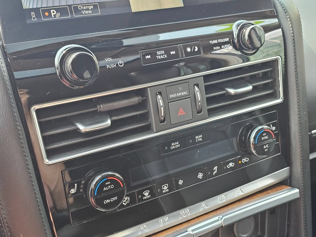Used 2024 Nissan Armada SL w/ Captain's Chairs Package AWD/4WD image 30