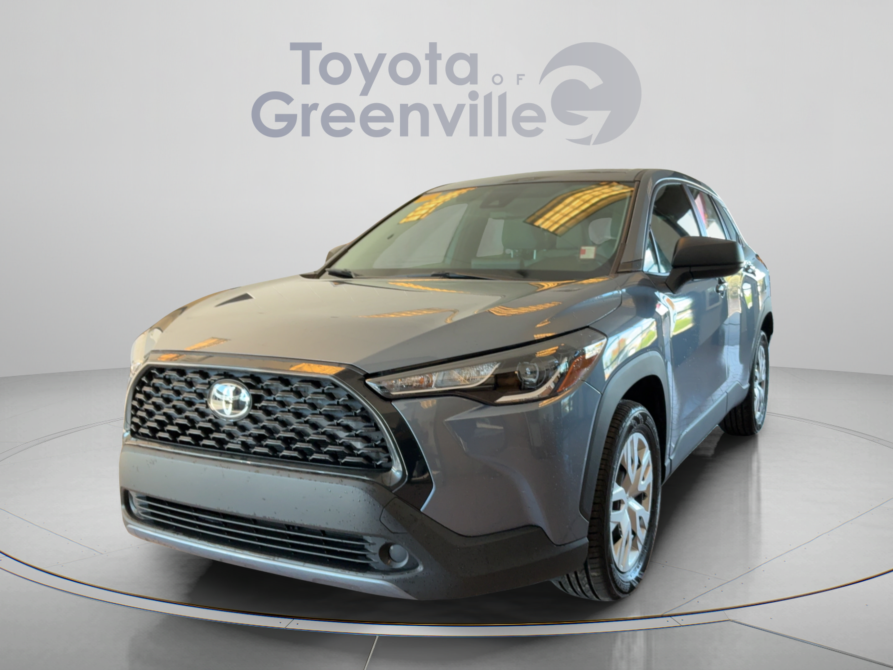 Certified 2022 Toyota Corolla Cross L AWD/4WD image 1