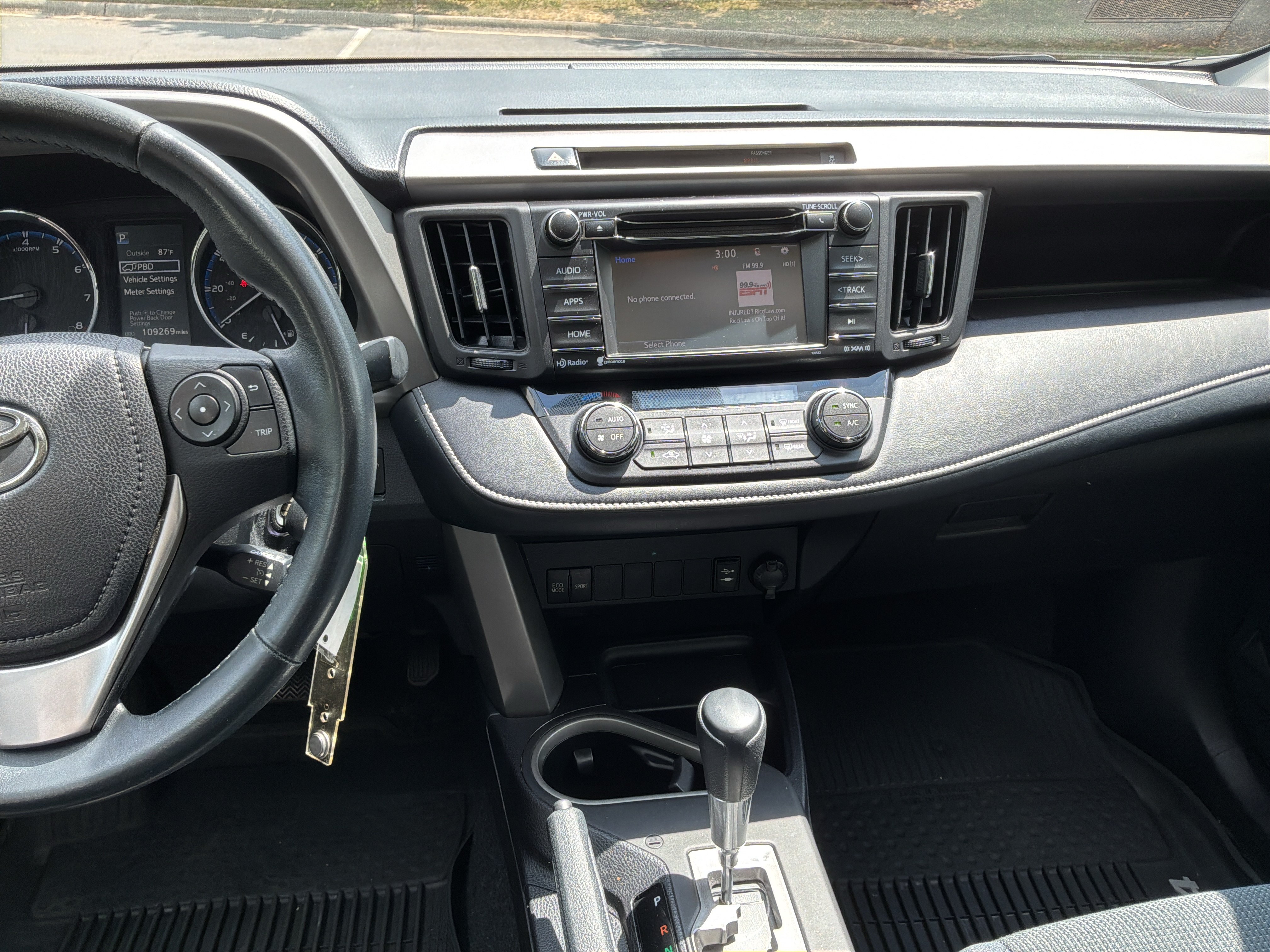 Used 2016 Toyota RAV4 XLE AWD/4WD image 29