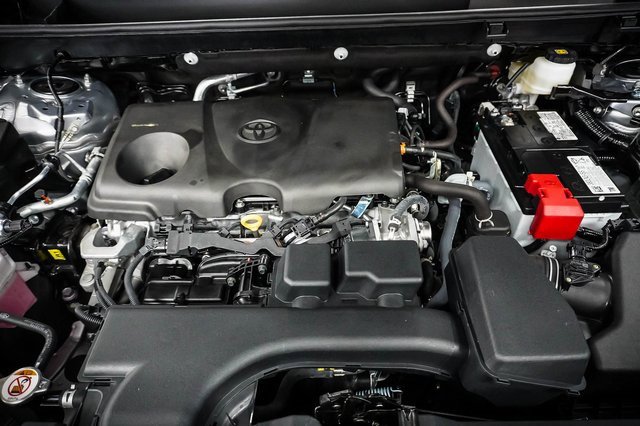 Used 2024 Toyota RAV4 XLE image 26