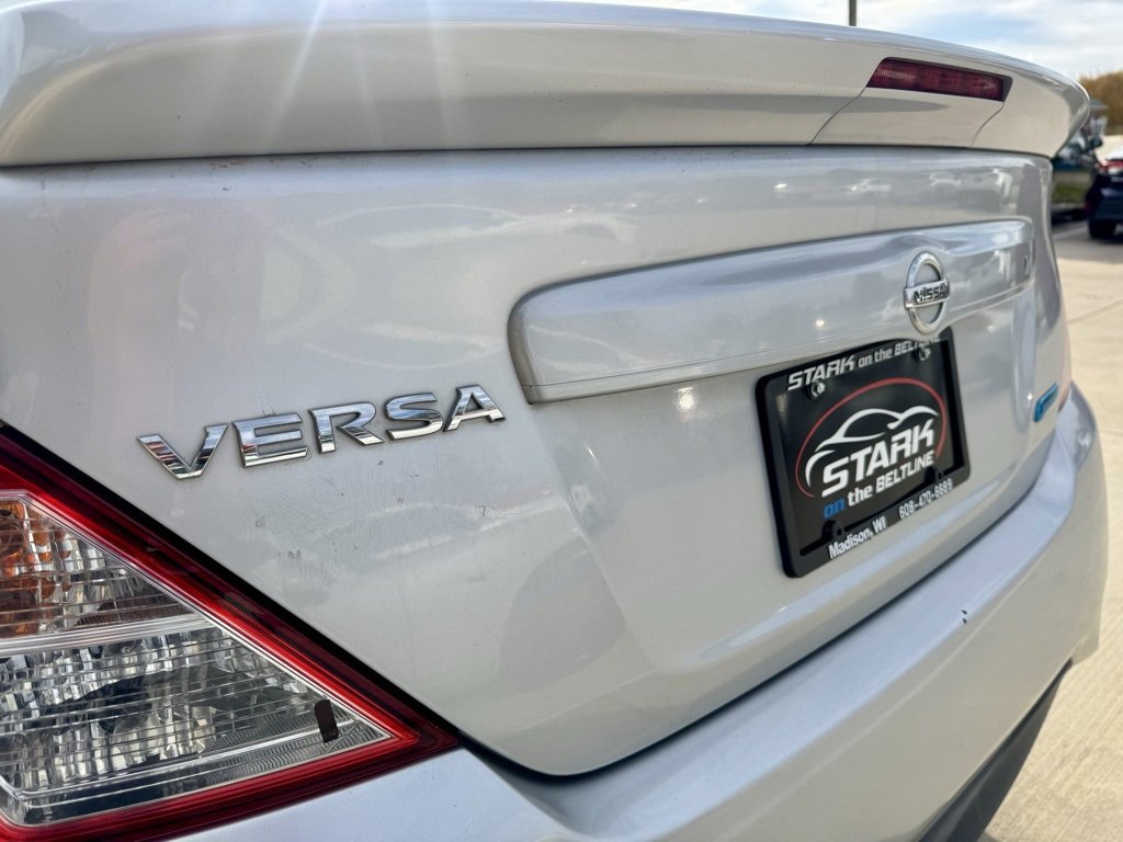 Used 2015 Nissan Versa S Plus image 9