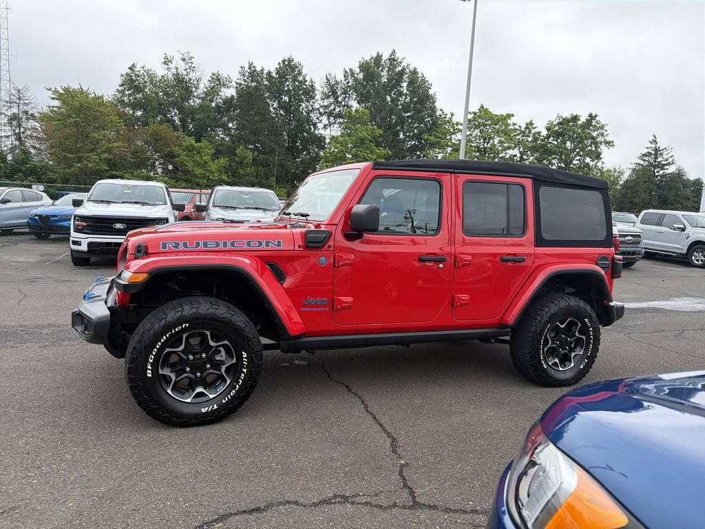 Used 2023 Jeep Wrangler Unlimited Rubicon 4xe w/ Cold Weather Group AWD/4WD image 2