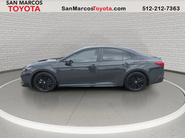 Used 2025 Toyota Camry SE w/ Convenience Package image 8