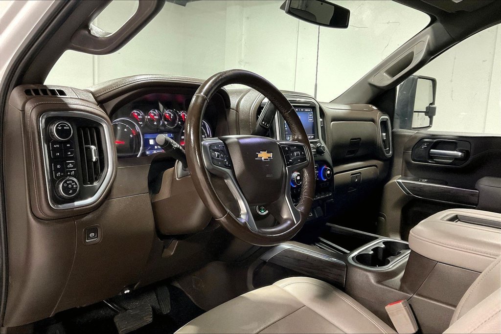 Used 2022 Chevrolet Silverado 2500 LTZ w/ LTZ Plus Package AWD/4WD image 15