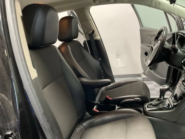 Used 2021 Buick Encore Preferred FWD image 23