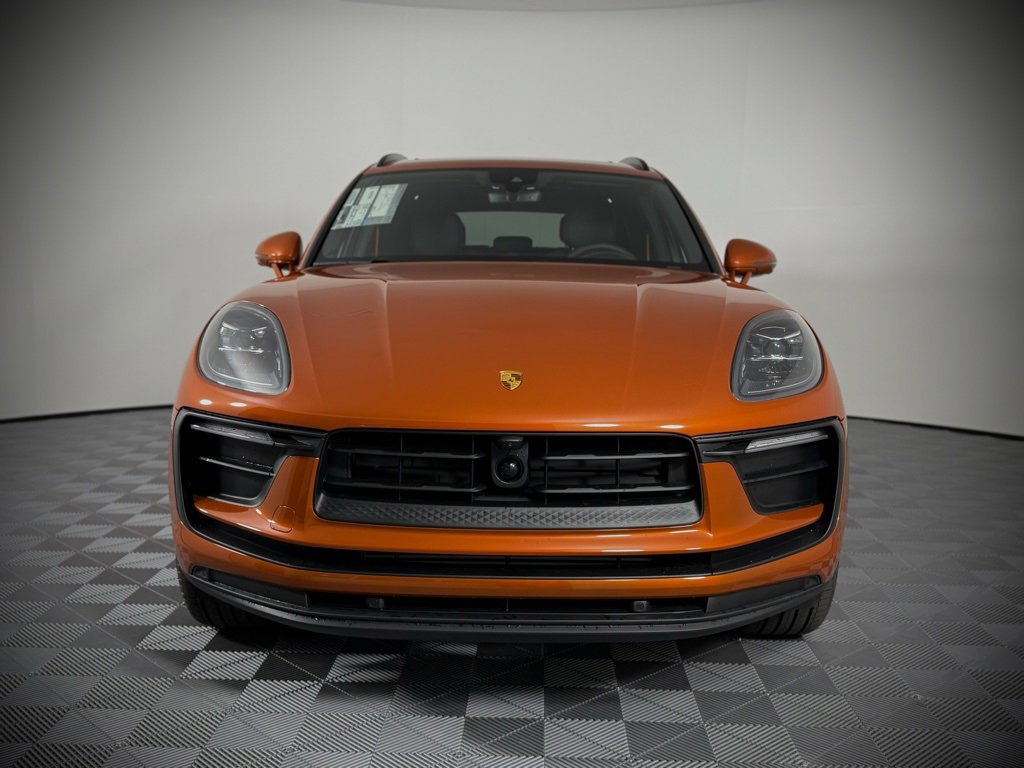 New 2025 Porsche Macan image 8