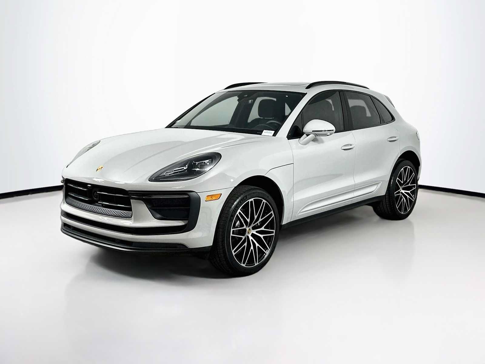 New 2026 Porsche Macan AWD/4WD video 1