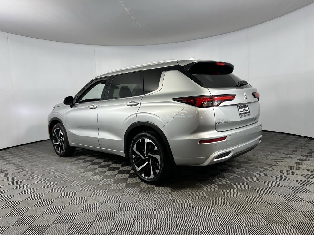 Used 2024 Mitsubishi Outlander SEL image 8