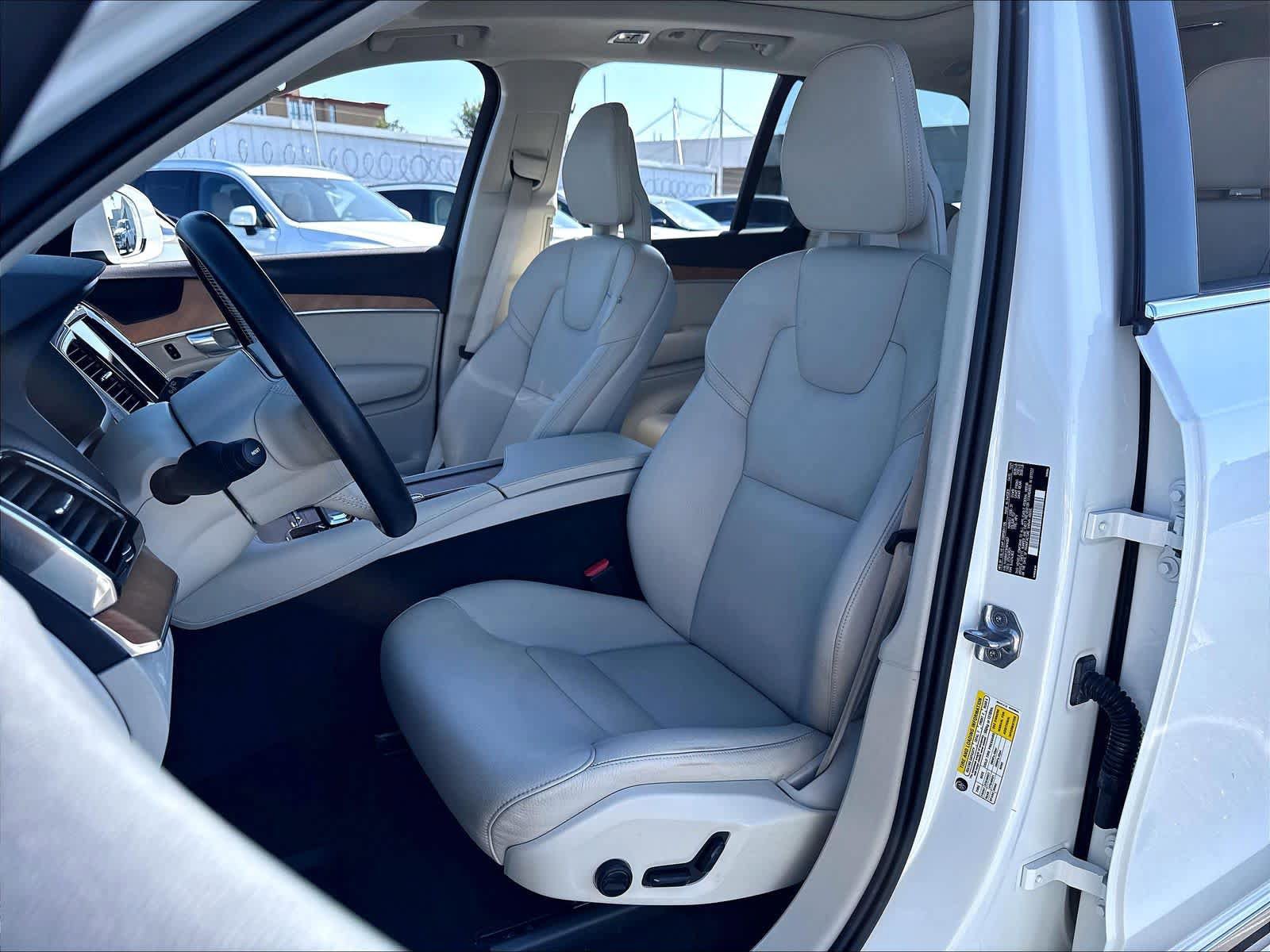 Used 2022 Volvo XC90 T8 Inscription Expression w/ Advanced Package AWD/4WD image 28