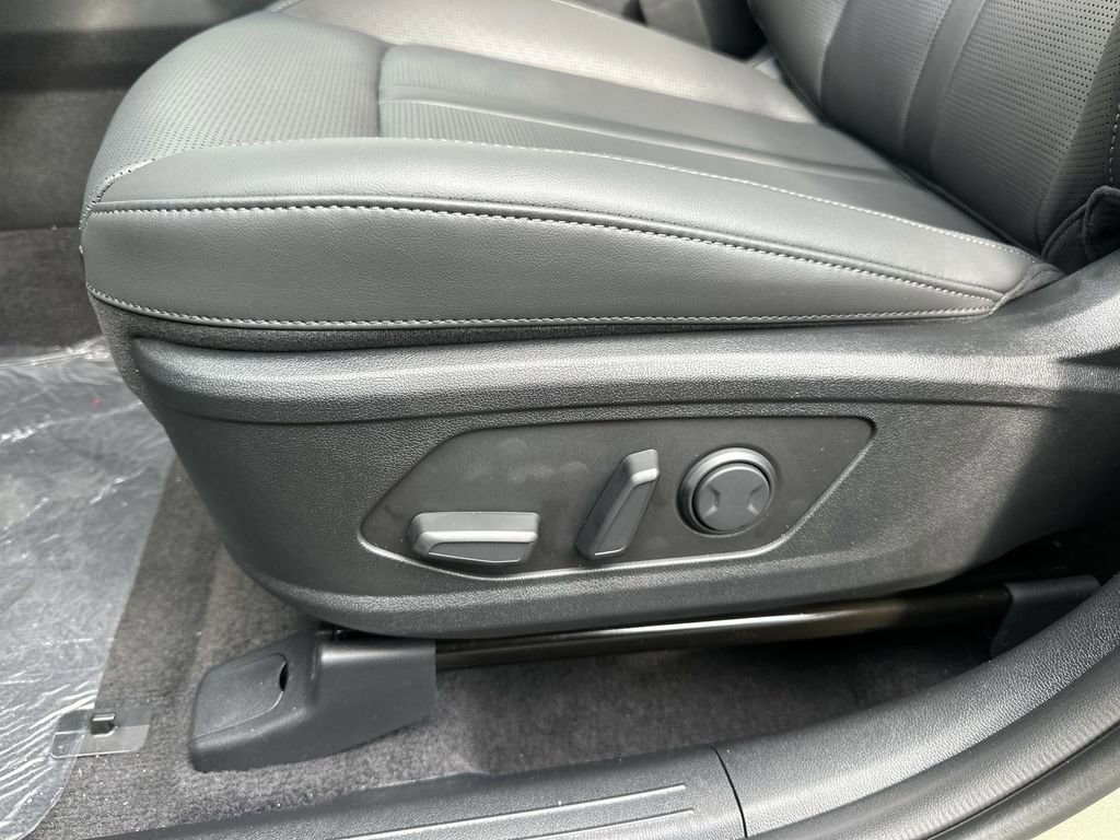 New 2026 Kia Sorento SX AWD/4WD image 12