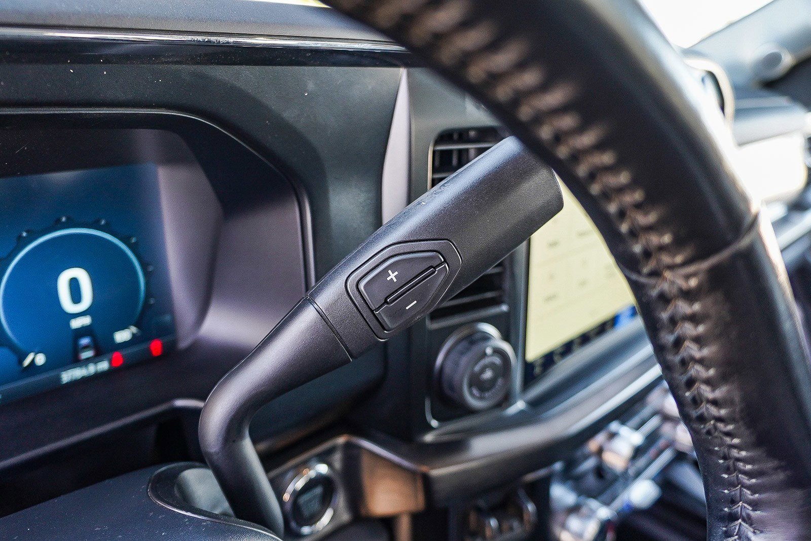 Used 2023 Ford F250 Lariat w/ Lariat Ultimate Package image 23