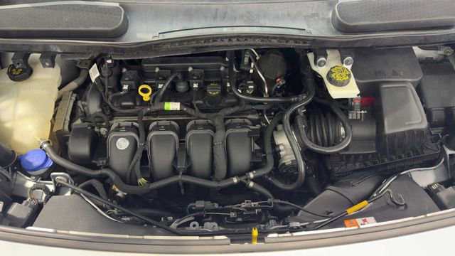 Used 2019 Ford Transit Connect XLT image 35