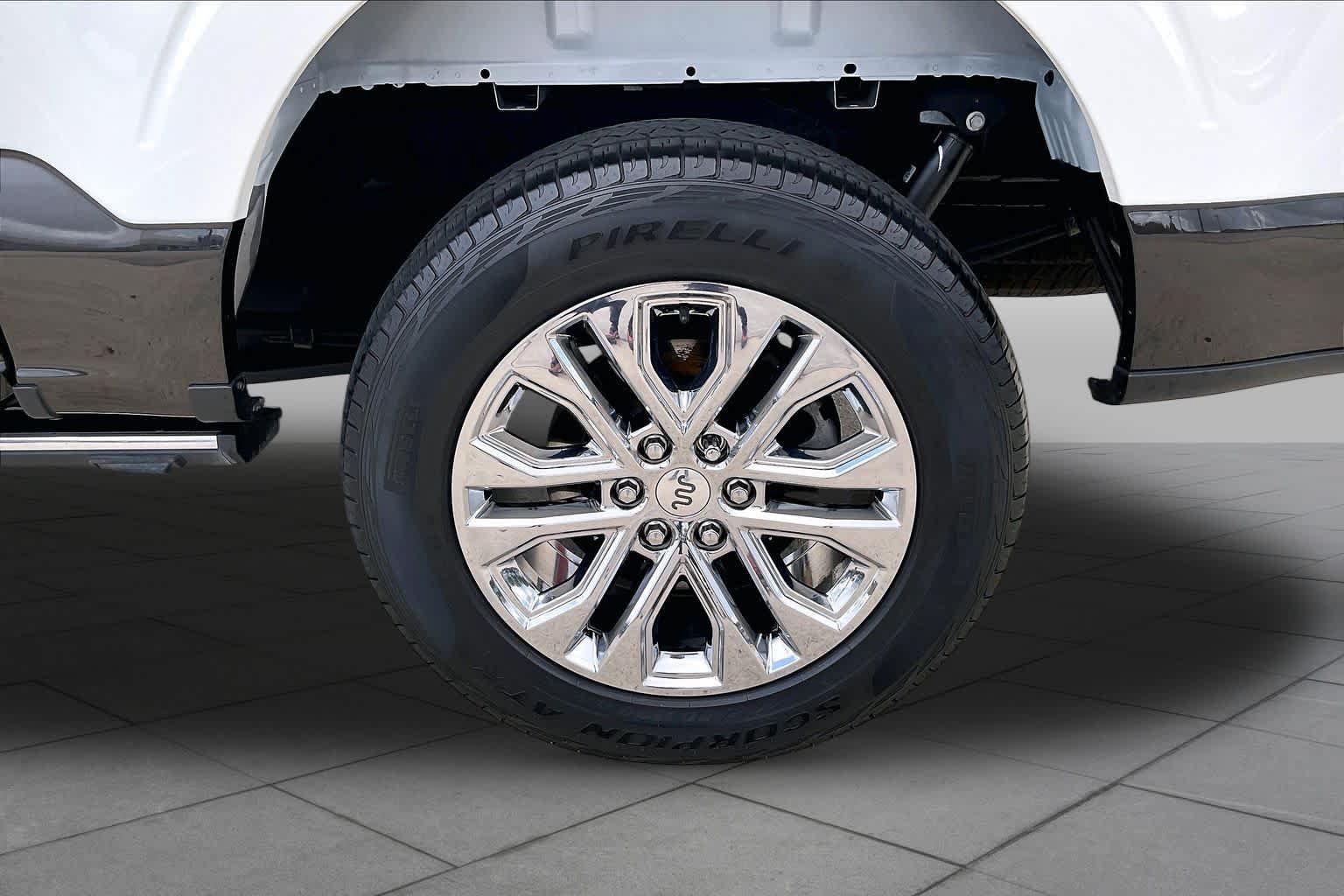 Used 2024 Ford F150 King Ranch w/ FX4 Off-Road Package AWD/4WD image 11