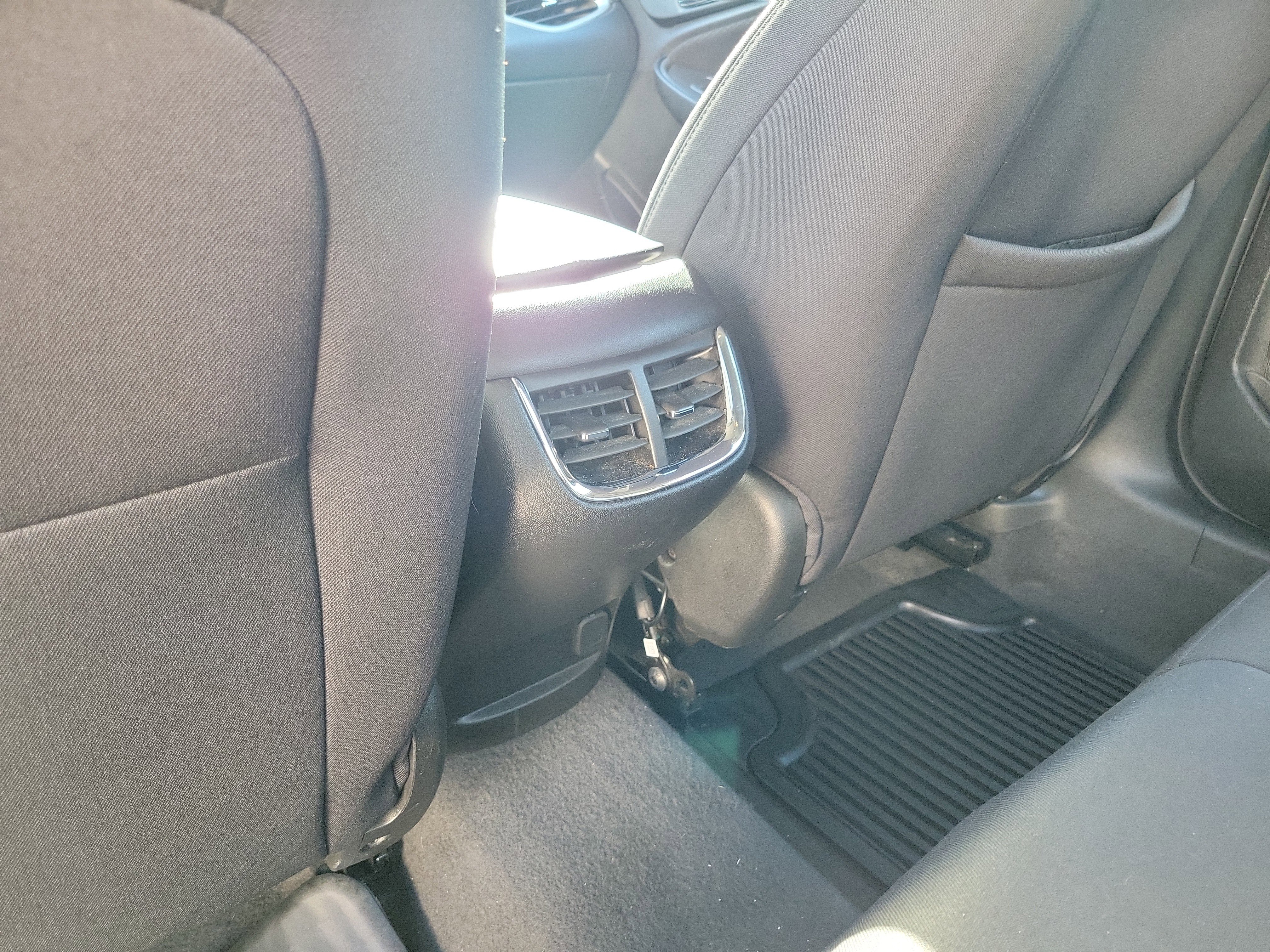 Used 2023 Chevrolet Malibu LT FWD image 14