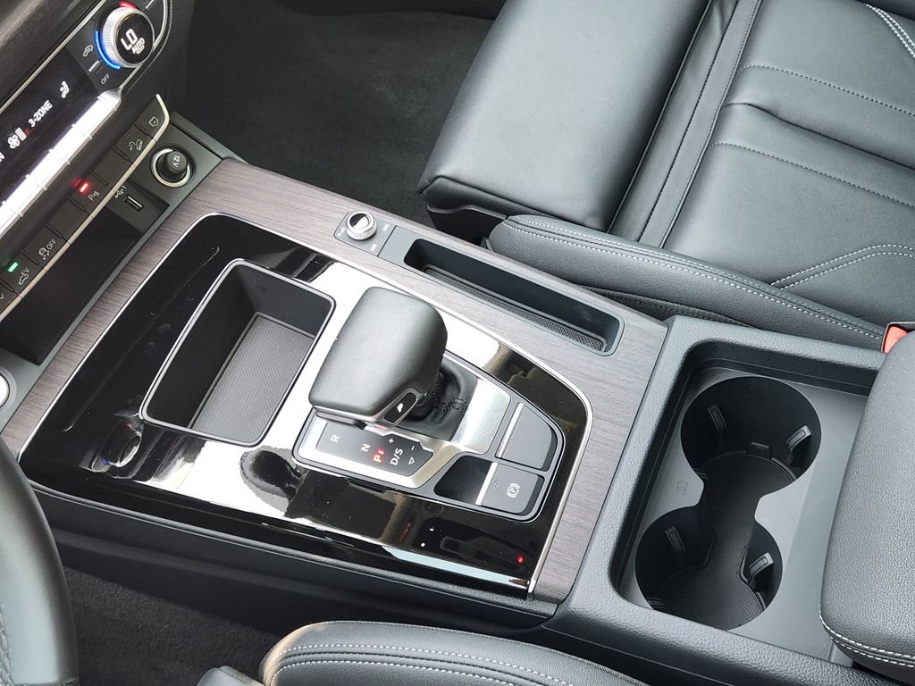 Certified 2024 Audi Q5 e Premium AWD/4WD image 24
