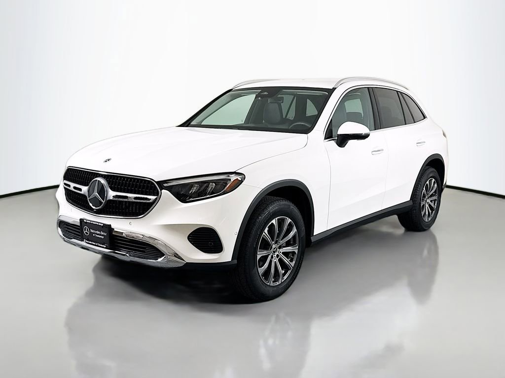 Used 2024 Mercedes-Benz GLC 300 4MATIC image 3