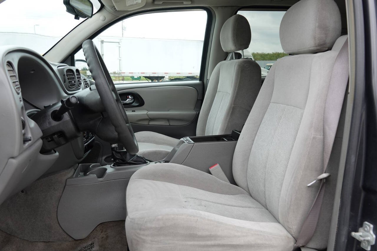 Used 2007 Chevrolet TrailBlazer LS w/ LS Preferred Equipment Group AWD/4WD image 59