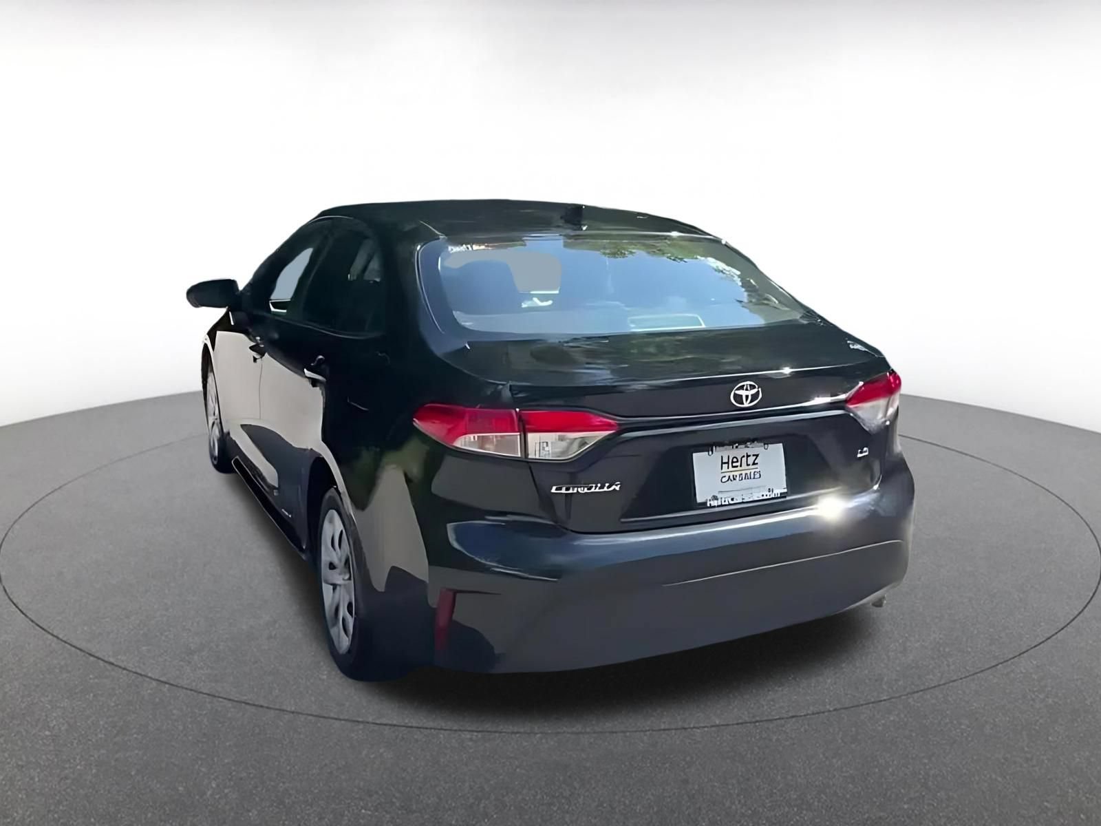Used 2025 Toyota Corolla LE FWD image 14