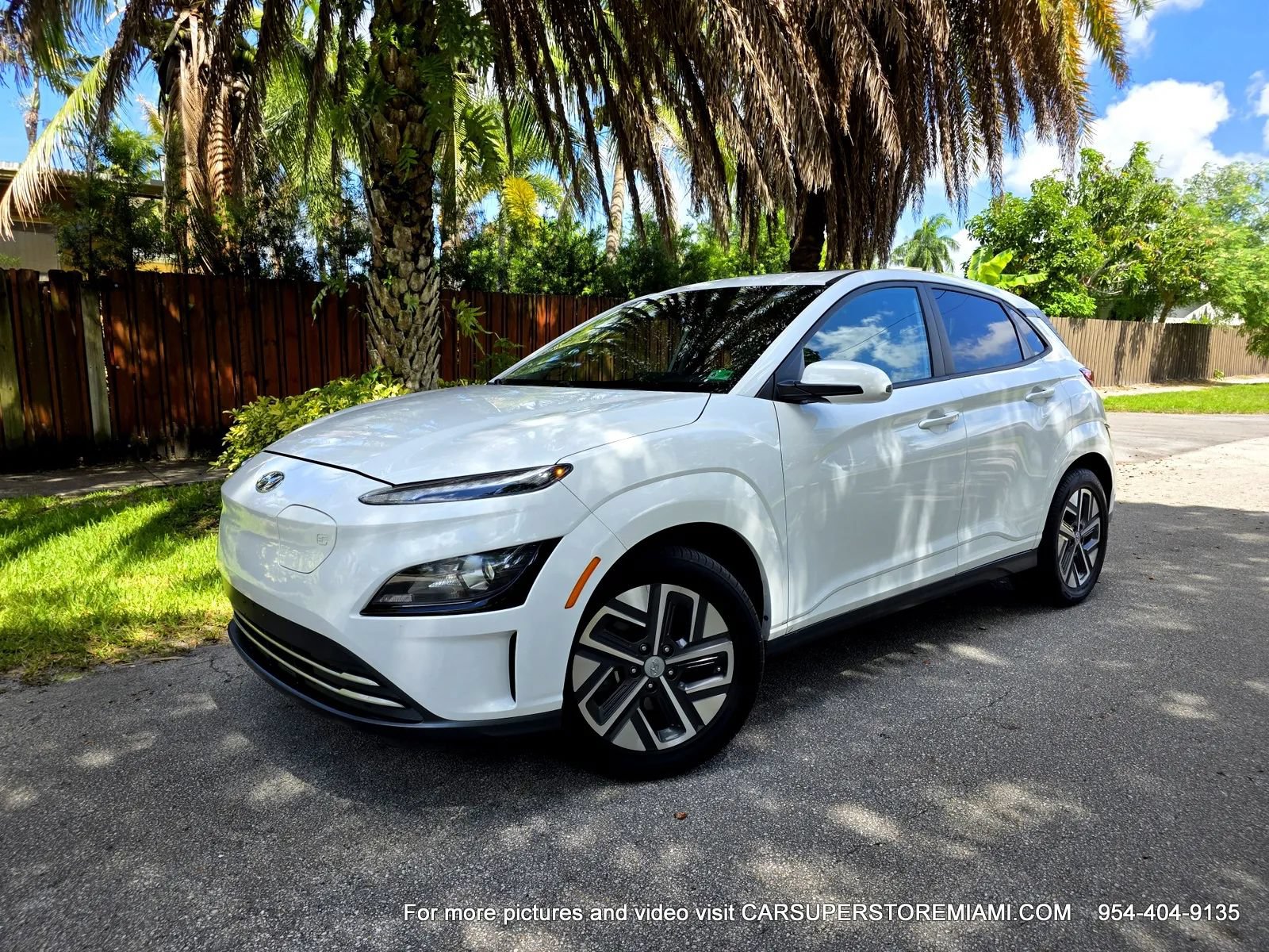 Used 2023 Hyundai Kona SEL FWD image 5