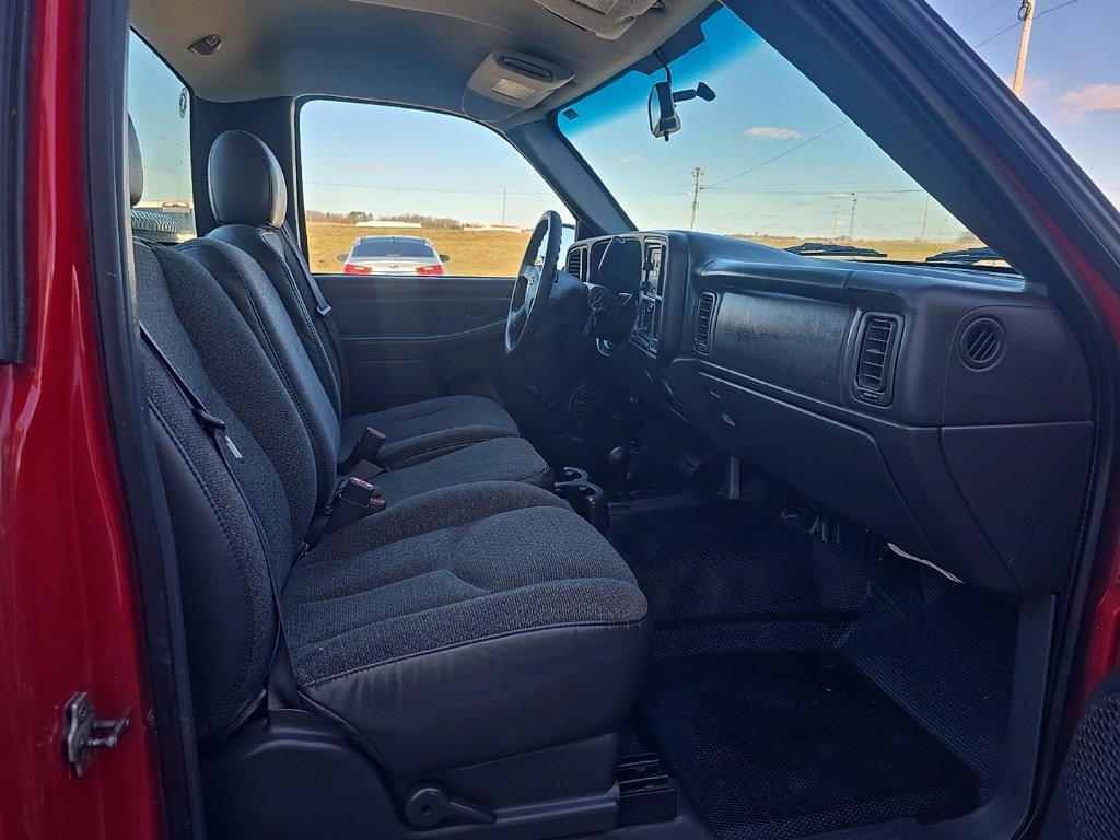 Used 2005 Chevrolet Silverado 1500 W/T image 19