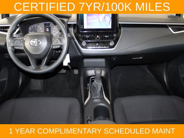 Used 2025 Toyota Corolla LE FWD image 14