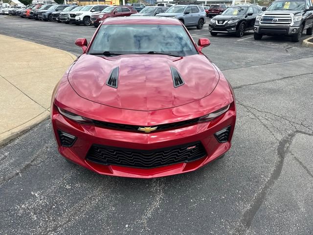 Used 2017 Chevrolet Camaro SS RWD image 9