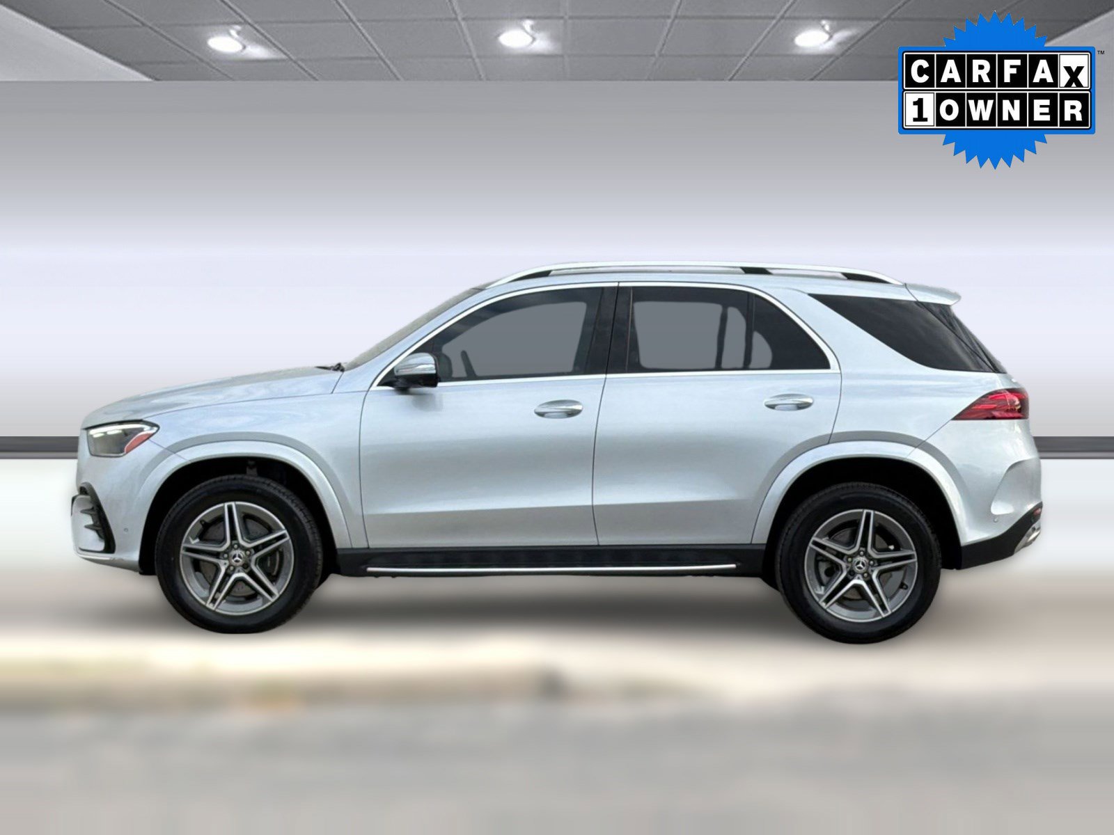 Certified 2024 Mercedes-Benz GLE 580 4MATIC image 2