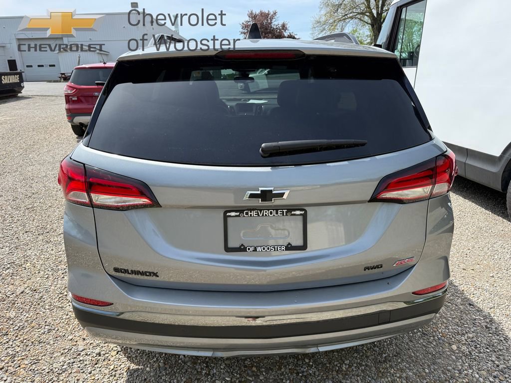Used 2023 Chevrolet Equinox RS AWD/4WD image 5