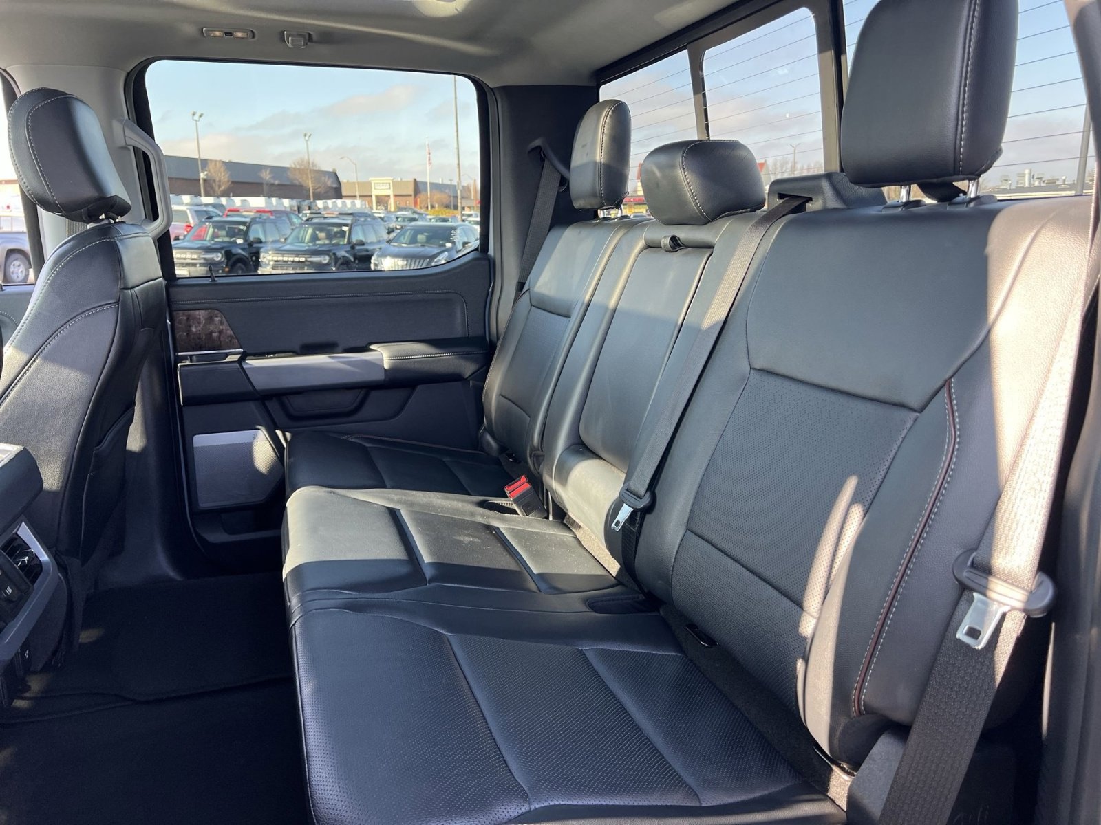 Used 2024 Ford F250 Lariat w/ Lariat Ultimate Package image 25