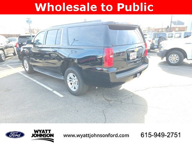 Used 2016 Chevrolet Suburban LT image 3