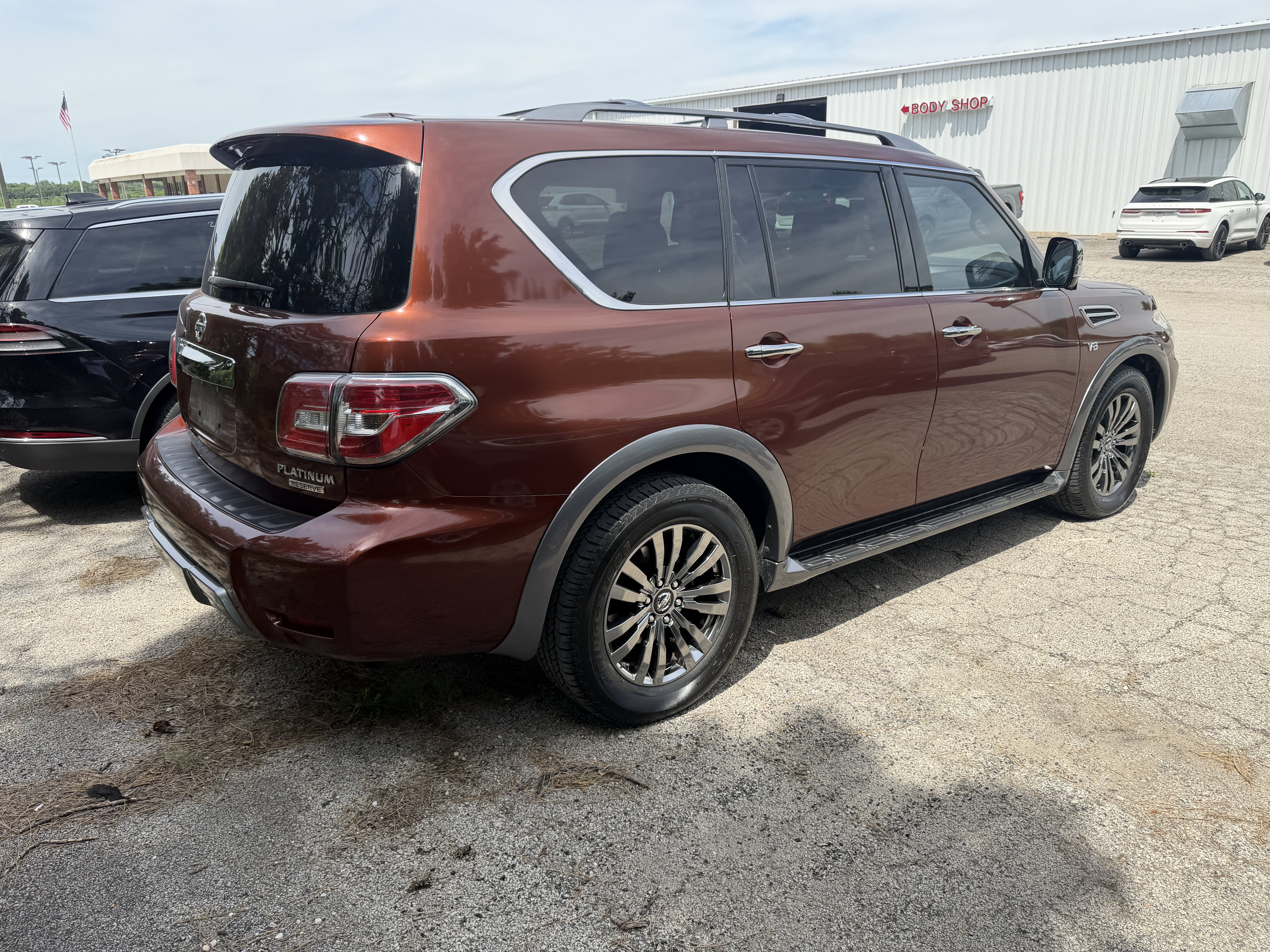 Used 2018 Nissan Armada Platinum w/ Captain Seat Package RWD image 9