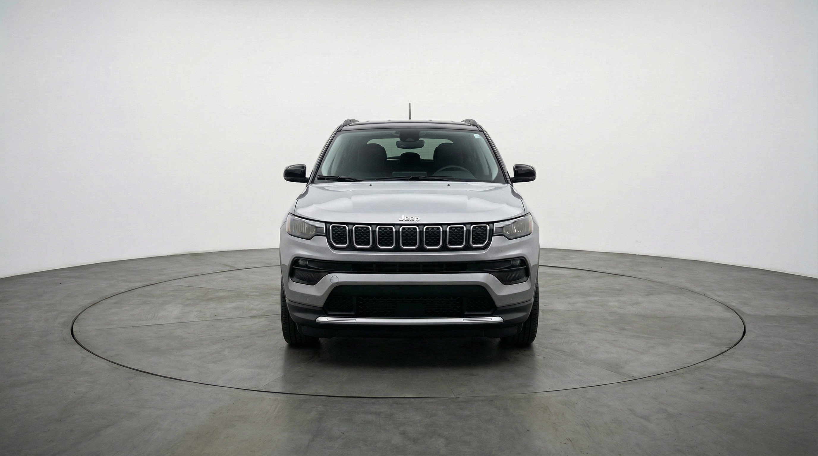 Used 2025 Jeep Compass Limited image 2