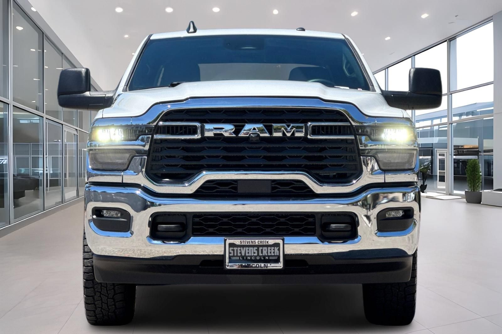 Used 2026 RAM 3500 Tradesman w/ Chrome Appearance Group A AWD/4WD image 9
