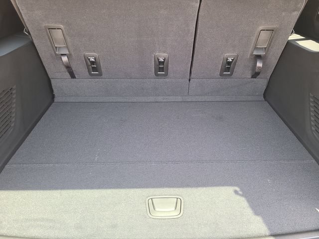 New 2026 Chevrolet Suburban LS w/ LPO, Dark Essentials Package RWD image 9