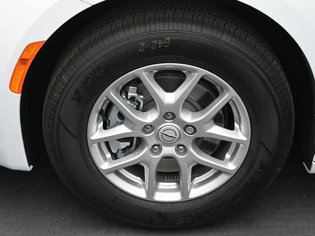 New 2025 Chrysler Voyager LX FWD image 41