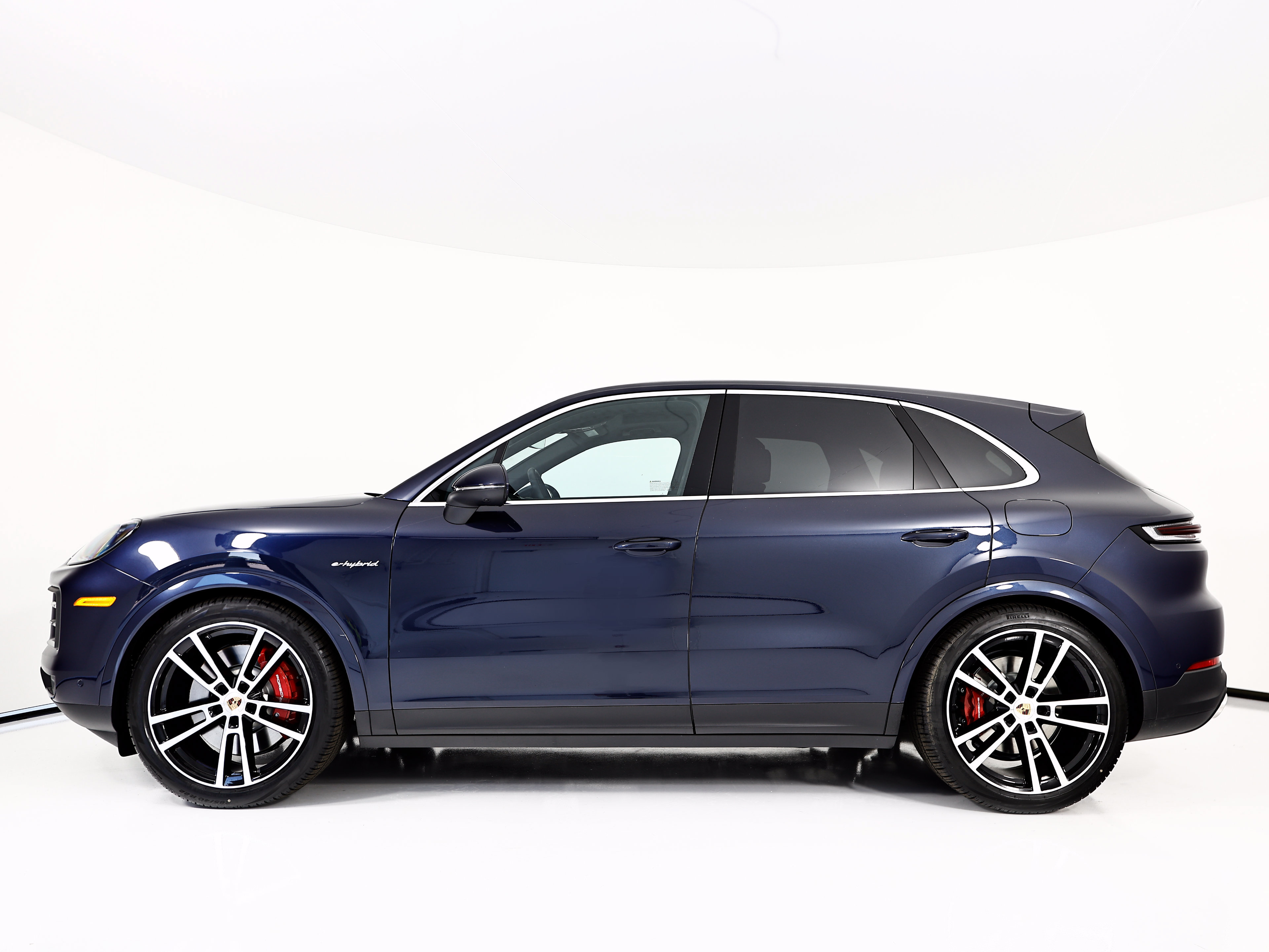 New 2026 Porsche Cayenne S AWD/4WD image 2