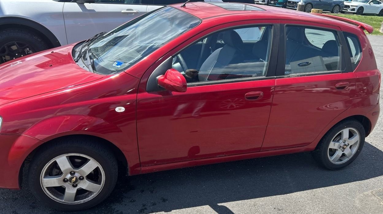 Used 2006 Chevrolet Aveo LT FWD image 7
