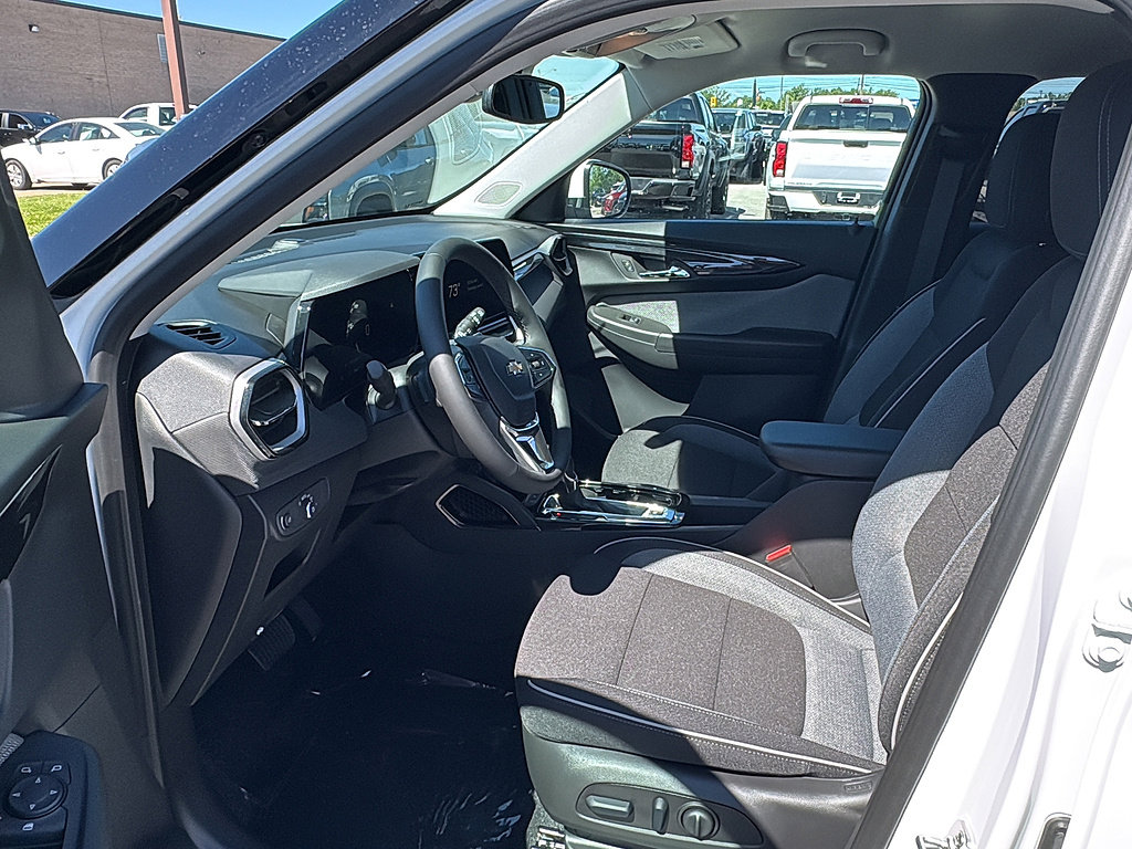 New 2026 Chevrolet TrailBlazer LT w/ Convenience Package AWD/4WD image 13
